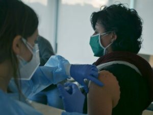 Dincat apel·la a la responsabilitat dels professionals del sector de la discapacitat intel·lectual i els demana que es vacunin per combatre la Covid-19