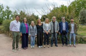 Dincat es reuneix amb la nova consellera de Drets Socials i Inclusió per traslladar-li les seves demandes i reivindicacions